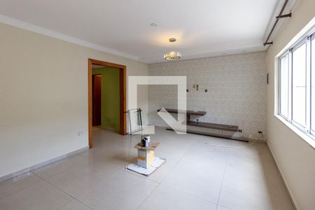 Casa para alugar com 3 quartos, 200m² em Jardim Pinhal, Guarulhos