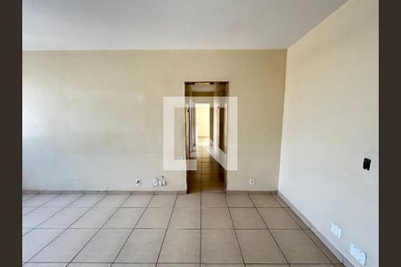 Corredor de apartamento à venda com 3 quartos, 68m² em Quintino Bocaiúva, Rio de Janeiro