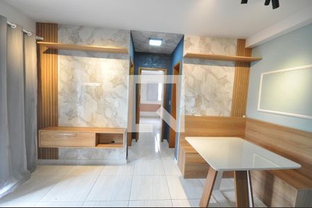 Sala de apartamento para alugar com 2 quartos, 50m² em Vila Irmaos Arnoni, São Paulo