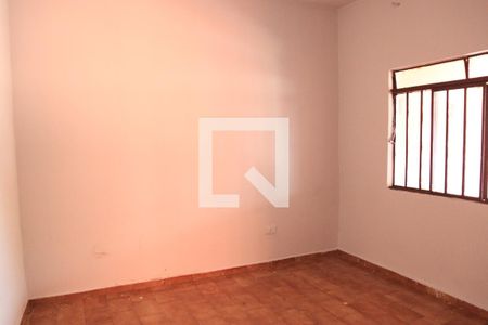 Quarto 01 de casa para alugar com 3 quartos, 220m² em Setor Crimeia Oeste, Goiânia