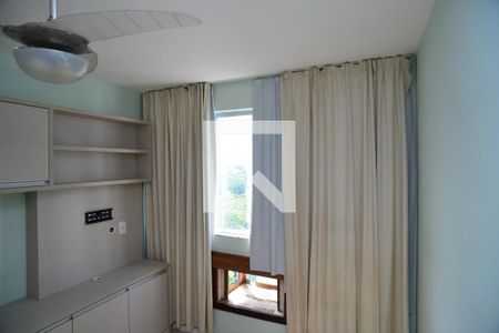 Quarto de apartamento à venda com 2 quartos, 83m² em Barra da Tijuca, Rio de Janeiro