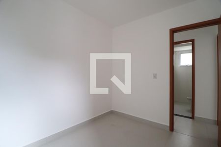 Quarto 1 de apartamento para alugar com 2 quartos, 52m² em Laranjeiras, Uberlândia