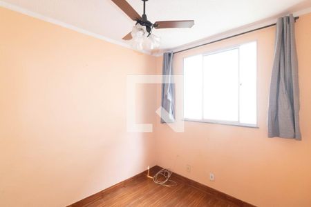 Quarto 1 de apartamento para alugar com 2 quartos, 50m² em Santa Cruz, Rio de Janeiro