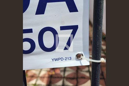 Placa  de casa para alugar com 1 quarto, 60m² em Vila Leonor, São Paulo