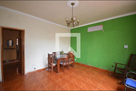 Sala de casa para alugar com 3 quartos, 233m² em Honório Gurgel, Rio de Janeiro