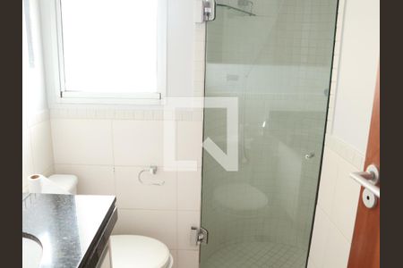 Banheiro da Suíte de apartamento para alugar com 2 quartos, 65m² em Jardim Goiás, Goiânia