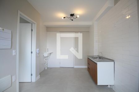 Sala/Cozinha de apartamento para alugar com 1 quarto, 27m² em Vila Andrade, São Paulo