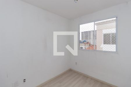 Quarto 2 de apartamento para alugar com 2 quartos, 39m² em Itaim Paulista, São Paulo