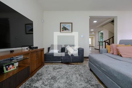 Sala de TV de casa para alugar com 5 quartos, 500m² em Vila Oliveira, Mogi das Cruzes