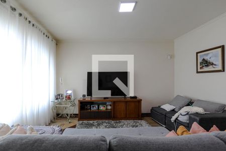 Sala de TV de casa para alugar com 5 quartos, 500m² em Vila Oliveira, Mogi das Cruzes