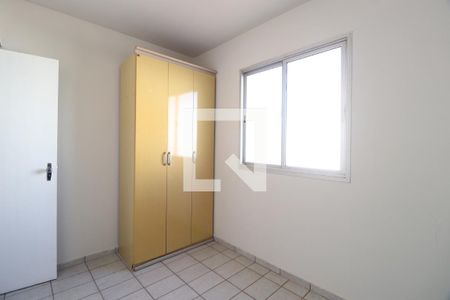 Quarto 1 de apartamento para alugar com 3 quartos, 70m² em Lagoinha, Uberlândia