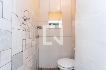 Banheiro Social de casa para alugar com 1 quarto, 55m² em Itaquera, São Paulo