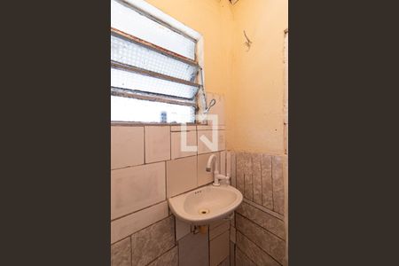 Banheiro de casa para alugar com 1 quarto, 55m² em Itaquera, São Paulo