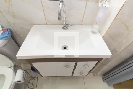 Banheiro de casa para alugar com 1 quarto, 42m² em Itaquera, São Paulo