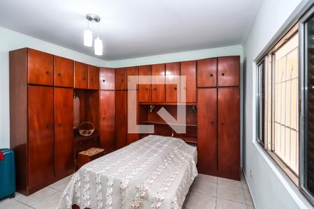 Quarto 1 de casa para alugar com 4 quartos, 295m² em Vila Liviero, São Paulo