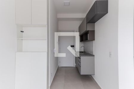 Quarto / Cozinha de kitnet/studio para alugar com 1 quarto, 33m² em Vila Sonia, São Paulo