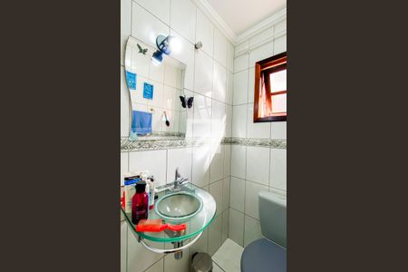 Casa à venda com 4 quartos, 196m² em Vila Nhocuné, São Paulo