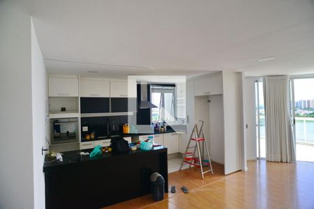 Sala/Cozinha de apartamento para alugar com 3 quartos, 225m² em Barra da Tijuca, Rio de Janeiro
