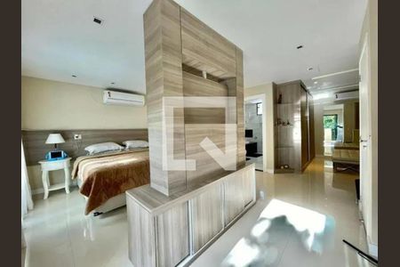 Casa de Condomínio à venda com 5 quartos, 235m² em Barra da Tijuca, Rio de Janeiro