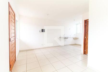 Sala/Cozinha de apartamento para alugar com 1 quarto, 37m² em Vila Corberi, São Paulo