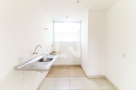 Sala/Cozinha de apartamento para alugar com 1 quarto, 37m² em Vila Corberi, São Paulo