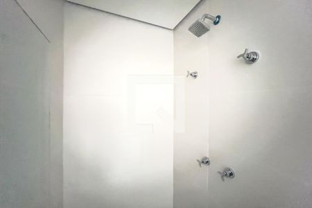 Banheiro do quarto de apartamento para alugar com 1 quarto, 40m² em Ipiranga, São Paulo