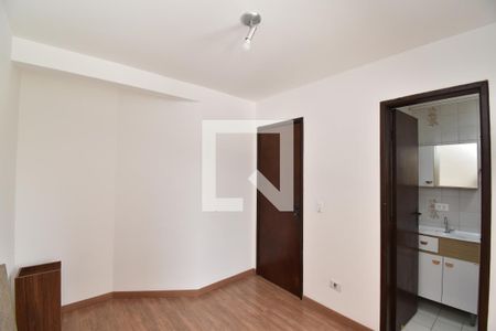 Suíte de apartamento para alugar com 3 quartos, 80m² em Bigorrilho, Curitiba