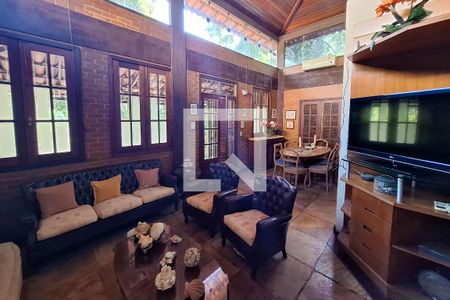 Sala 1 de casa para alugar com 4 quartos, 241m² em Matapaca, Niterói