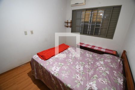 Quarto 1 de casa para alugar com 2 quartos, 93m² em Jardim José Martins, Campinas