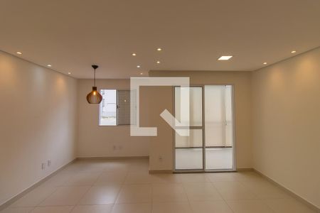 Sala de apartamento para alugar com 2 quartos, 62m² em Bairro do Maranhao, Cotia