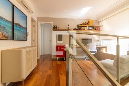 Escritório - Piso Superior de apartamento à venda com 3 quartos, 144m² em Vila Nova Conceição, São Paulo