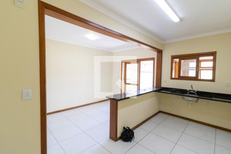 Cozinha de casa à venda com 3 quartos, 140m² em Espírito Santo, Porto Alegre