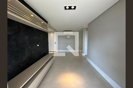 Sala de apartamento para alugar com 2 quartos, 67m² em Empresarial 18 do Forte, Barueri