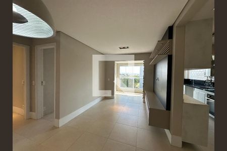 Sala de apartamento para alugar com 2 quartos, 67m² em Empresarial 18 do Forte, Barueri