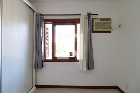 Janela da Suíte de apartamento à venda com 2 quartos, 67m² em Jardim Itu, Porto Alegre