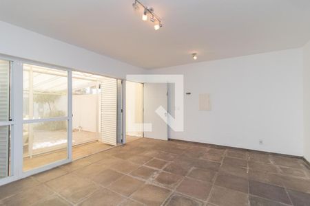 Sala de casa à venda com 3 quartos, 140m² em Ipanema, Porto Alegre