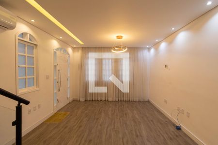 Sala de casa para alugar com 4 quartos, 139m² em Jardim Brasilia, São Paulo