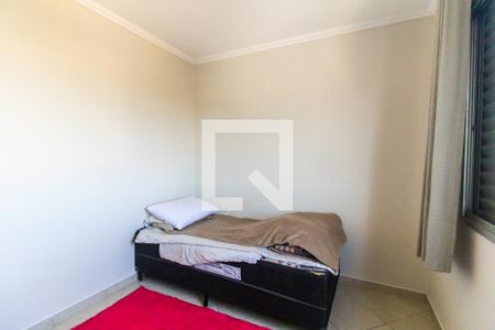 Quarto 1 de apartamento à venda com 3 quartos, 53m² em Vila Carmosina, São Paulo