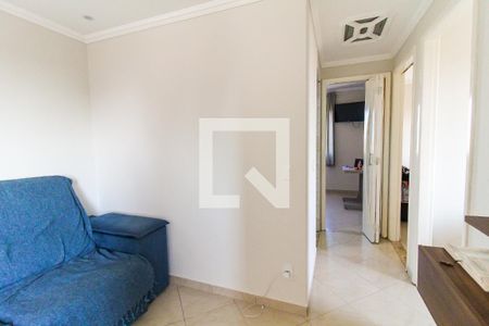 Sala de apartamento à venda com 3 quartos, 53m² em Vila Carmosina, São Paulo