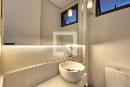 Lavabo  de apartamento para alugar com 1 quarto, 72m² em Cambuí, Campinas