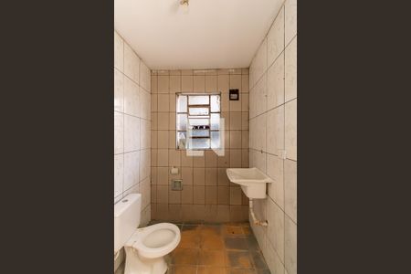 Banheiro de casa para alugar com 1 quarto, 20m² em Chácara Belenzinho, São Paulo