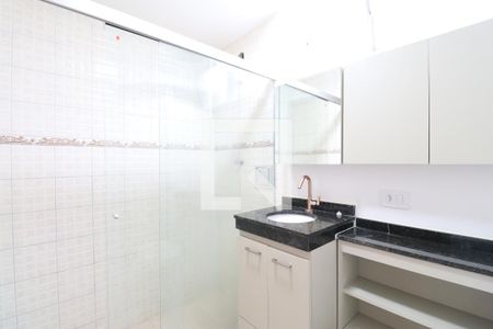 Banheiro  de apartamento à venda com 1 quarto, 54m² em Vila Romana, São Paulo
