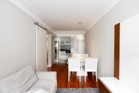 Sala de Estar e Jantar de apartamento para alugar com 1 quarto, 48m² em Cerqueira César, São Paulo