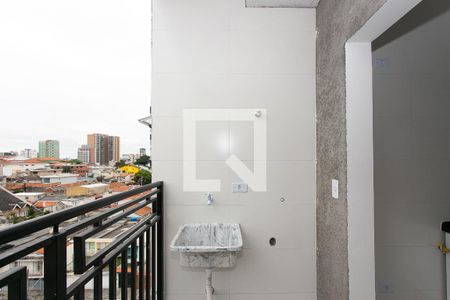 Varanda Sala/Cozinha de apartamento para alugar com 1 quarto, 28m² em Penha de França, São Paulo