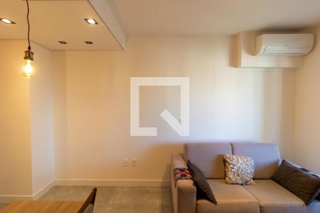 Salas de apartamento para alugar com 1 quarto, 43m² em Centro, Campinas