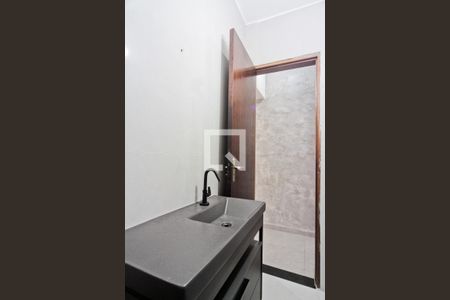 Casa para alugar com 3 quartos, 300m² em Jardim Regina, São Paulo