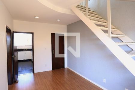 Sala de apartamento à venda com 3 quartos, 130m² em Sagrada Família, Belo Horizonte