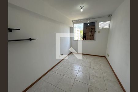 Suite de apartamento para alugar com 2 quartos, 62m² em Praça Seca, Rio de Janeiro