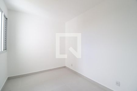 Quarto 2 - Suíte de apartamento para alugar com 2 quartos, 58m² em Dona Zulmira, Uberlândia