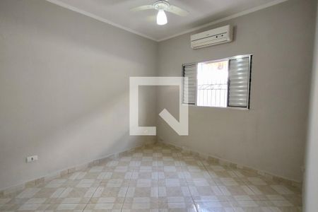 Quarto de casa para alugar com 2 quartos, 90m² em Vila Caiçara, Praia Grande
